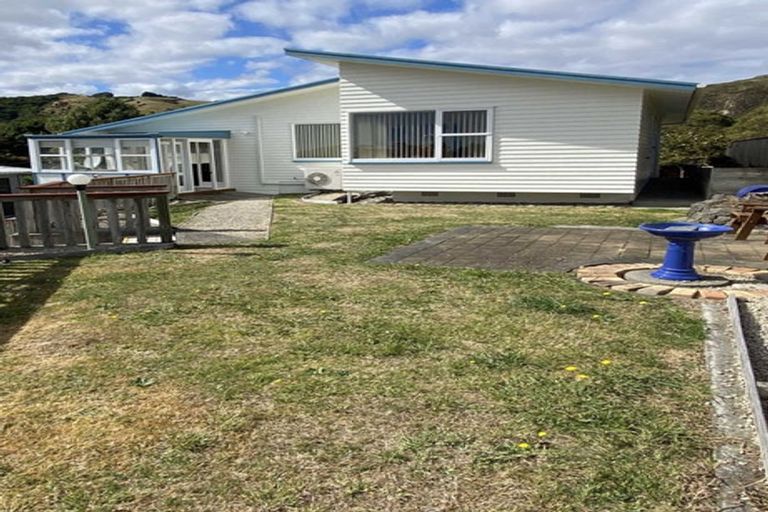 Photo of property in 54 Aorangi Road, Paraparaumu, 5032