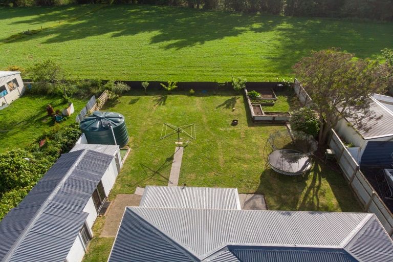 Photo of property in 28 Ngarua Road, Waitoa, 3310