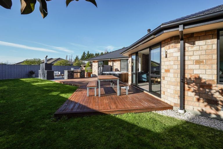 Photo of property in 6 Seaward Street, Pegasus, 7612