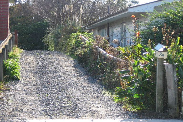 Photo of property in 7 Wairere Grove, Paraparaumu, 5032