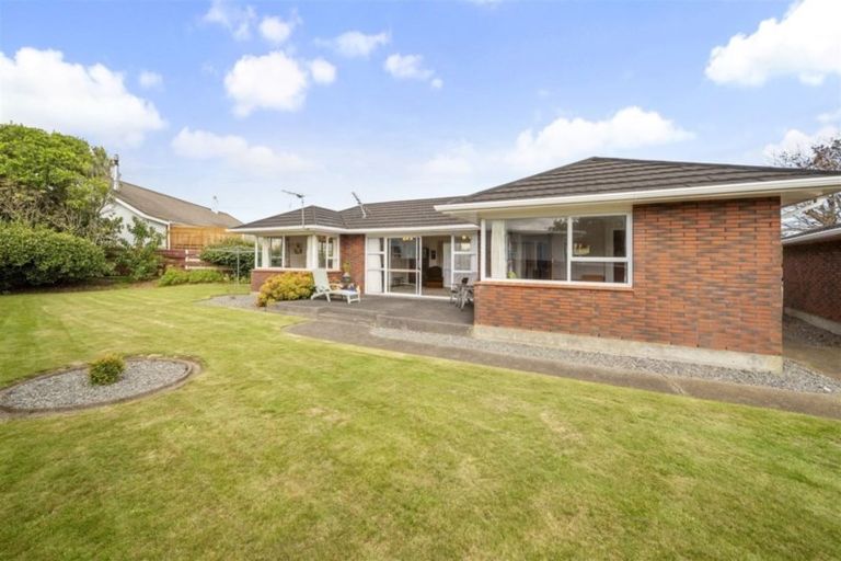 Photo of property in 14 Davidson Street, Hawera, 4610