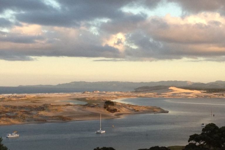 Photo of property in 13 Seabreeze Road, Mangawhai Heads, Mangawhai, 0505