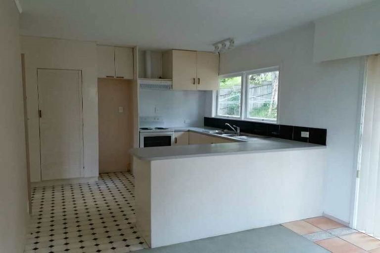 Photo of property in 4/1a Becroft Drive, Forrest Hill, Auckland, 0620