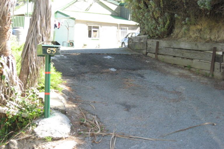 Photo of property in 63 Hawkhurst Road, Lyttelton, 8082