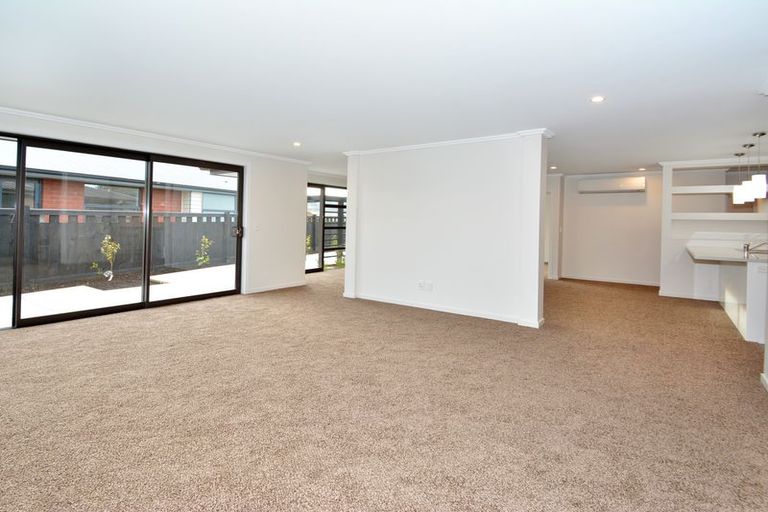 Photo of property in 23 Glengarry Road, Glen Eden, Auckland, 0602