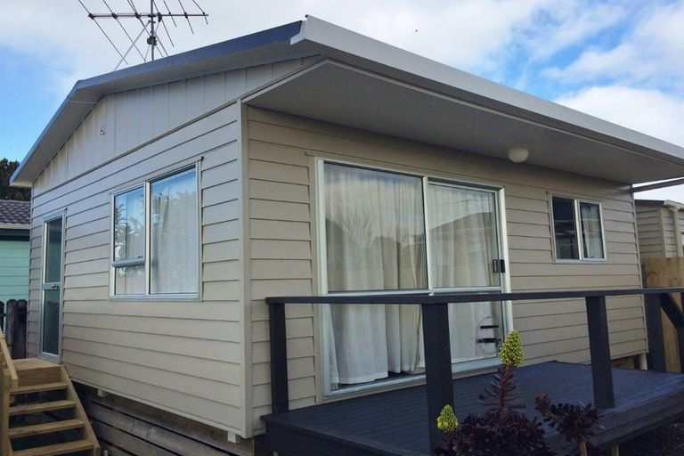 Photo of property in 22 Roseanne Road, Manurewa, Auckland, 2102