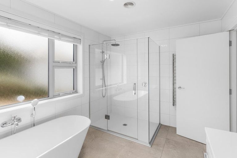 Photo of property in 82 Cliffs Road, Saint Clair, Dunedin, 9012