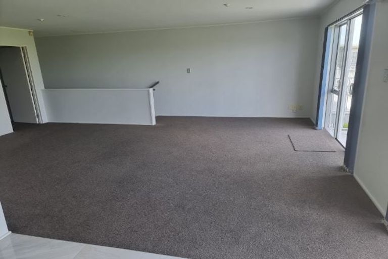 Photo of property in 8/15 Bishop Lenihan Place, East Tamaki, Auckland, 2013