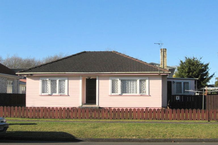 Photo of property in 2/14 Alpha Street, Papakura, 2110