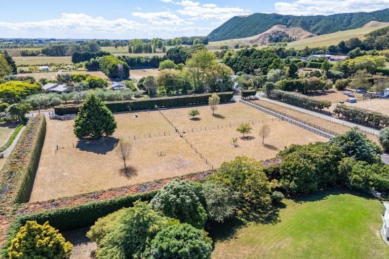 Photo of property in 105-109 Greenwood Boulevard, Otaki, 5512