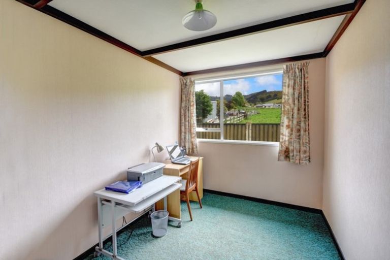 Photo of property in 21 Hugh Street, Sawyers Bay, Port Chalmers, 9023