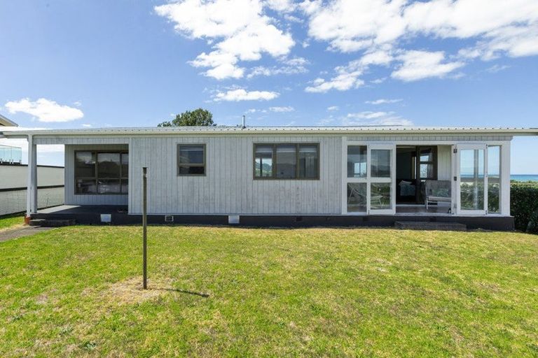 Photo of property in 43 Hanlen Avenue, Waihi Beach, 3611