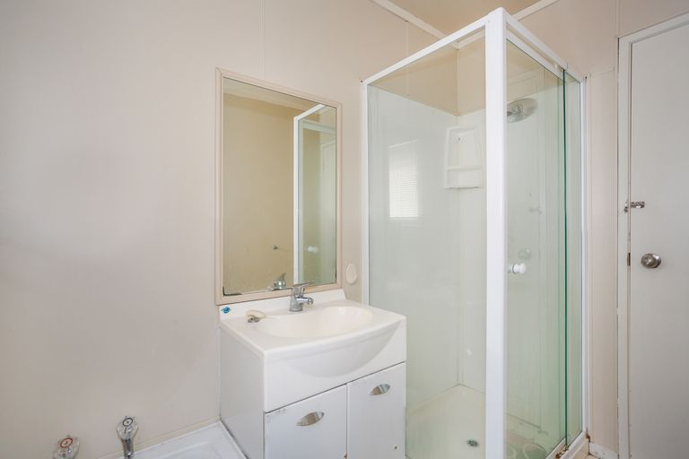 Photo of property in 7 Volante Avenue, Wattle Downs, Auckland, 2103