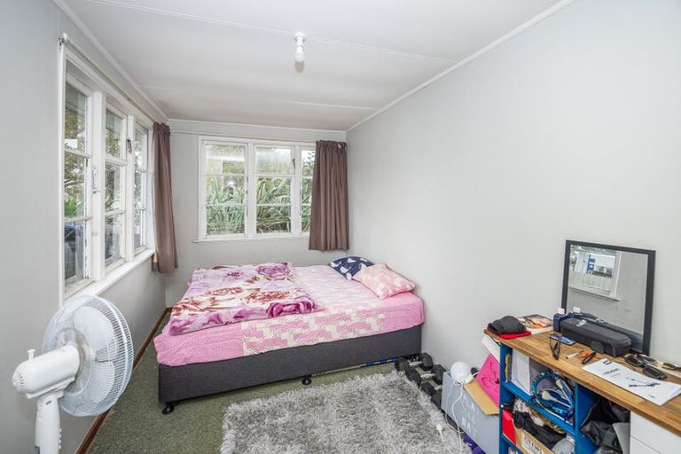 Photo of property in 29 Paul Crescent, Fairfield, Hamilton, 3214