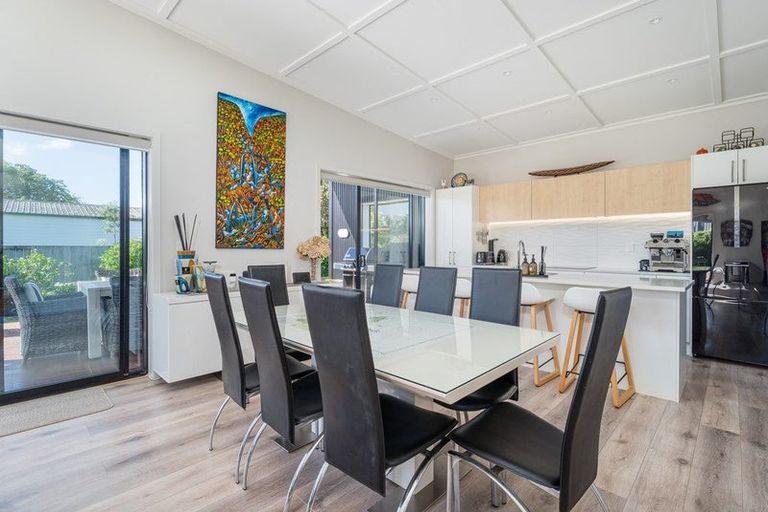 Photo of property in 10 Voyager Place, Cooks Beach, Whitianga, 3591