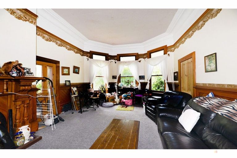 Photo of property in 66 Timaru Road, Waimate, 7924