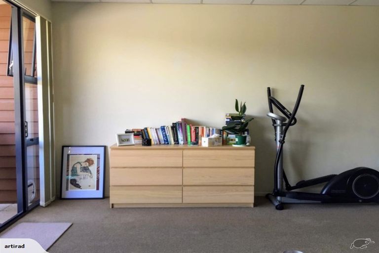 Photo of property in 9/28 The Avenue, Albany, Auckland, 0632