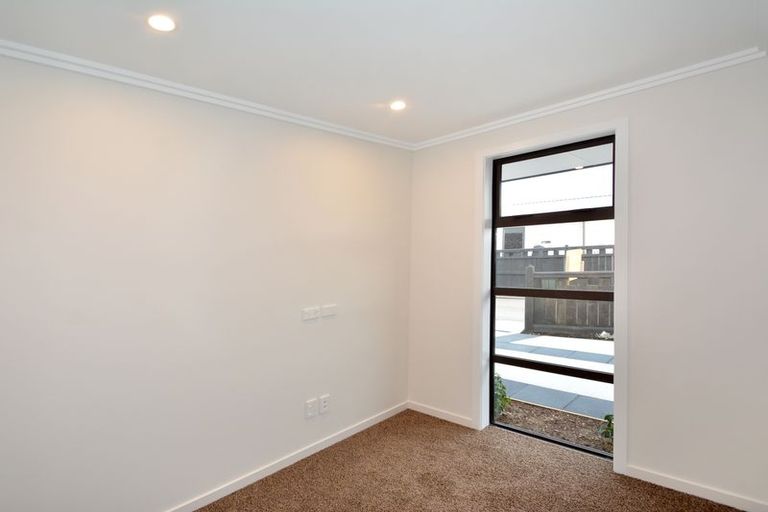 Photo of property in 23 Glengarry Road, Glen Eden, Auckland, 0602