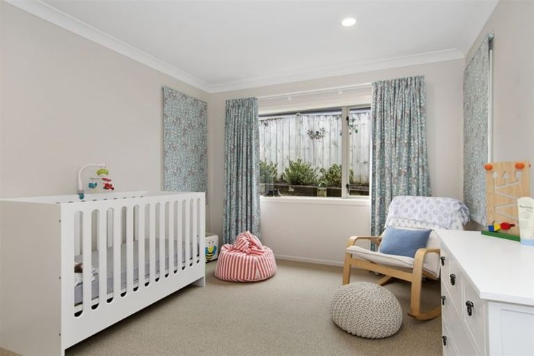 Photo of property in 22 Acornia Close, Ohauiti, Tauranga, 3112