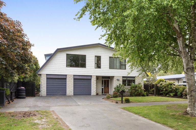 Photo of property in 20 Tyndale Place, Ilam, Christchurch, 8041