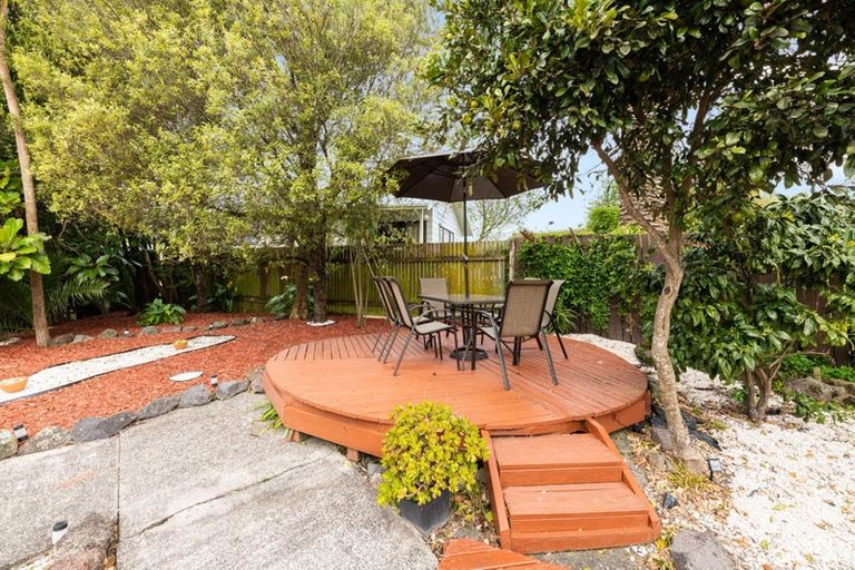 Photo of property in 23 Patts Avenue, Glendene, Auckland, 0602