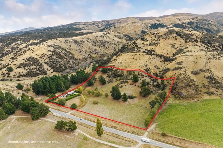 Photo of property in 2331 Luggate-cromwell Road, Queensberry, Cromwell, 9383