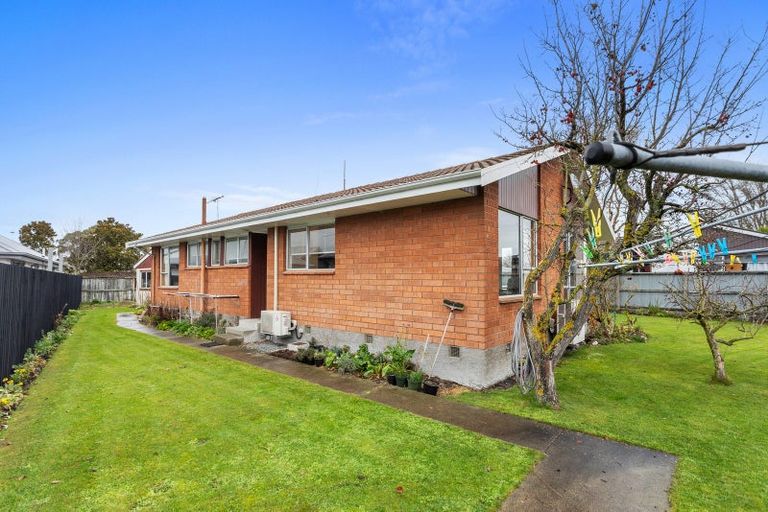 Photo of property in 5 Watson Place, Rangiora, 7400