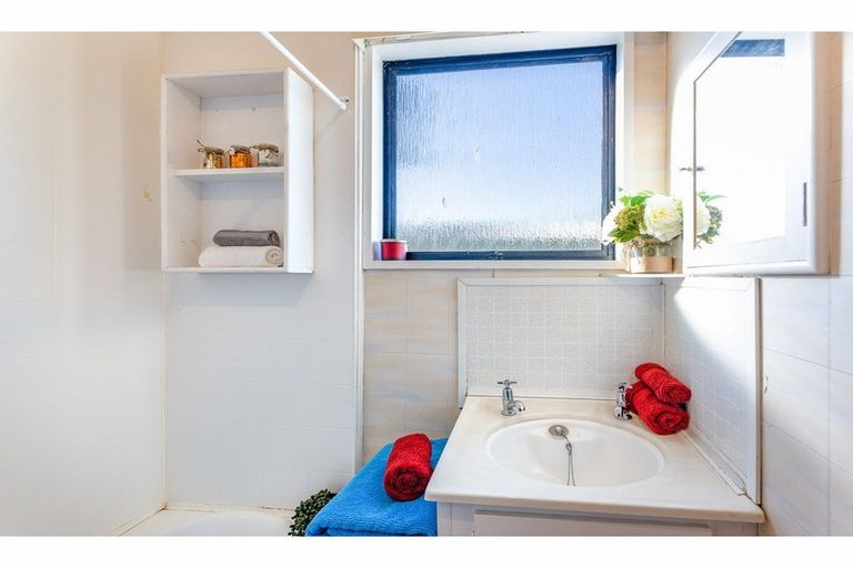 Photo of property in 8 Thomas Street, Kirwee, Darfield, 7571