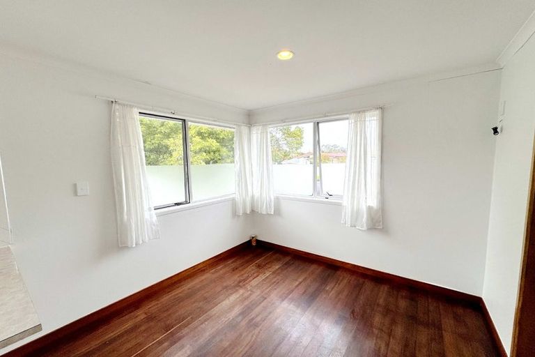 Photo of property in 38 Newham Place, Henderson, Auckland, 0612