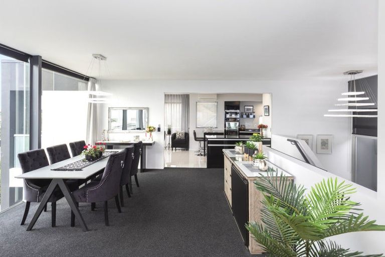 Photo of property in 12 Harry Ell Drive, Cashmere, Christchurch, 8022