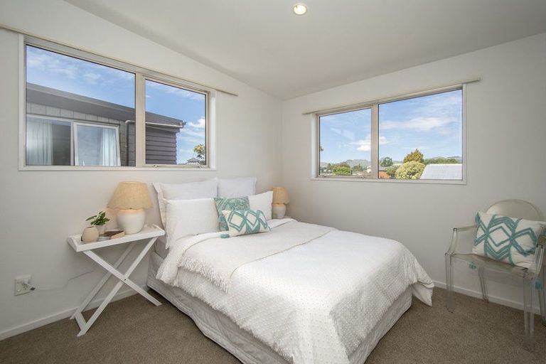 Photo of property in 3/24 Whitmore Street, Edgeware, Christchurch, 8013