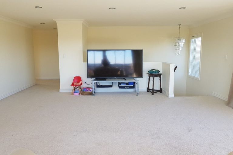 Photo of property in 38 Norman Road, Hauraki, Auckland, 0622