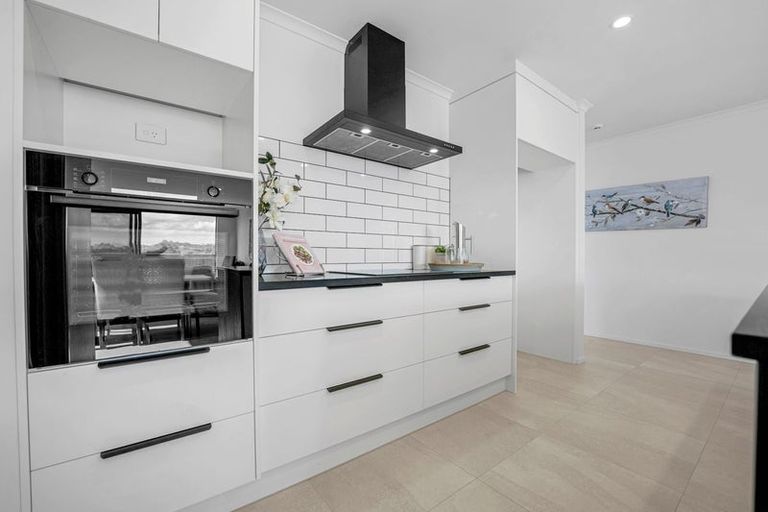 Photo of property in 128 Hitchen Road, Pokeno, 2402