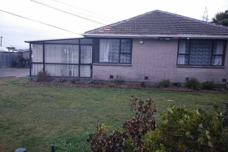 Photo of property in 8 Fulham Street, Islington, Christchurch, 8042