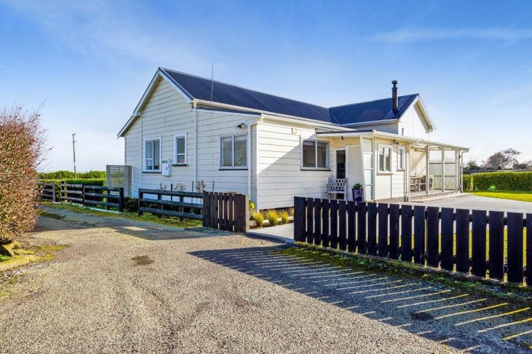Photo of property in 84 Mawhitiwhiti Road, Normanby, Hawera, 4675