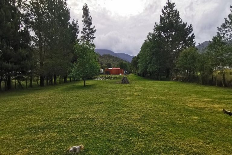 Photo of property in 124 Main Road, Blackball, 7804