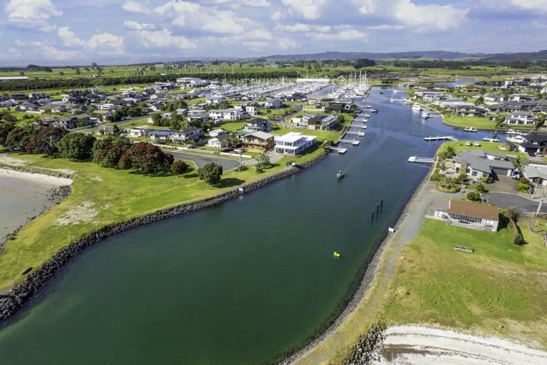 Photo of property in 14 Mariners Haven, One Tree Point, 0118