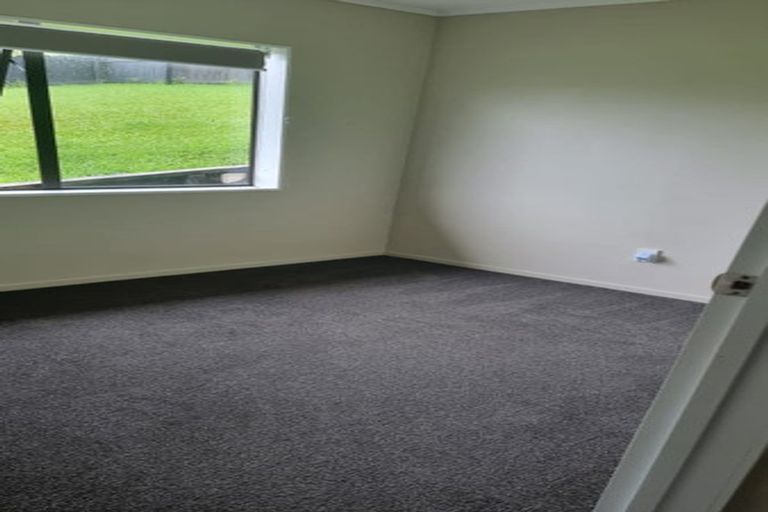 Photo of property in 6 Sherpa Place, Massey, Auckland, 0614