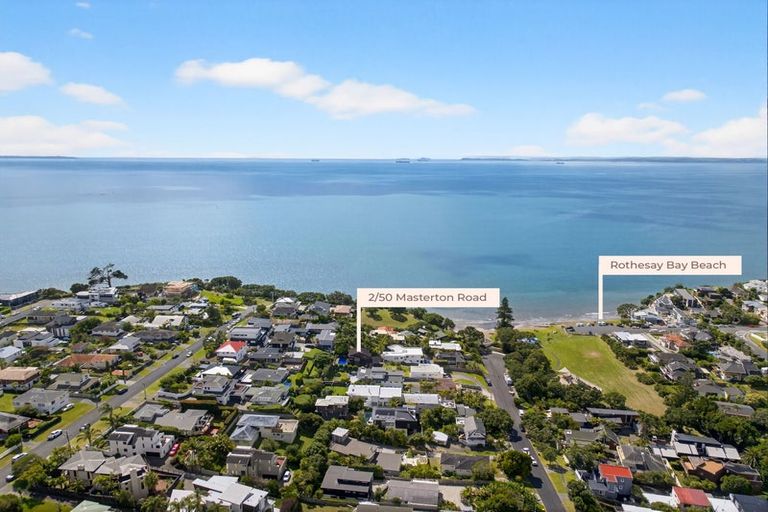 Photo of property in 2/50 Masterton Road, Rothesay Bay, Auckland, 0630