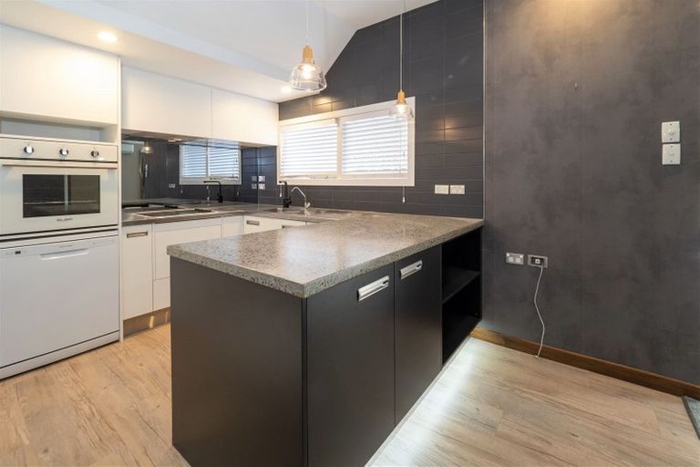 Photo of property in 30 Oak Grove, Ashburton, 7700