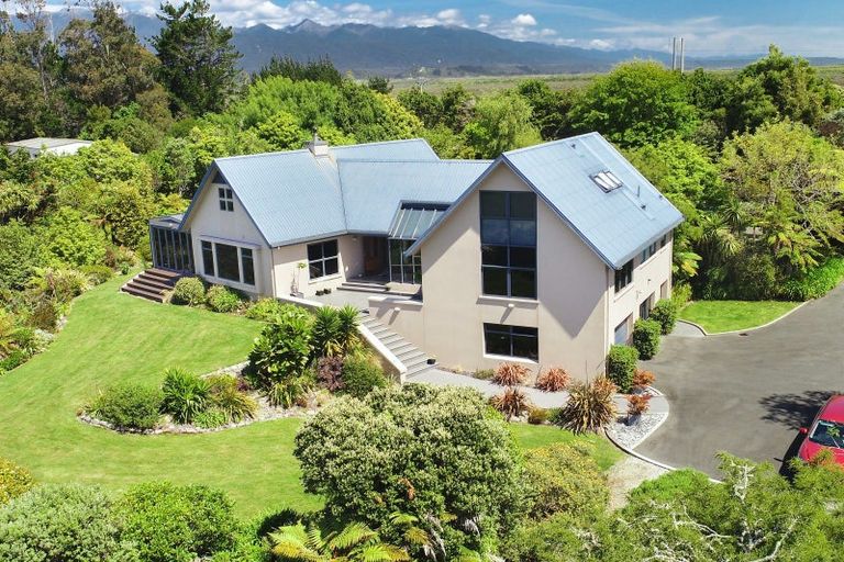 Photo of property in 170 Alma Road, Westport, 7892