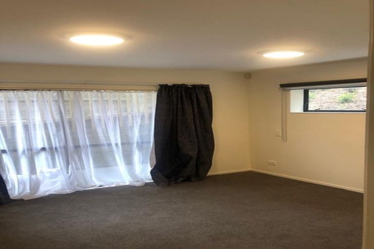 Photo of property in 43a Forrest Hill Road, Milford, Auckland, 0620