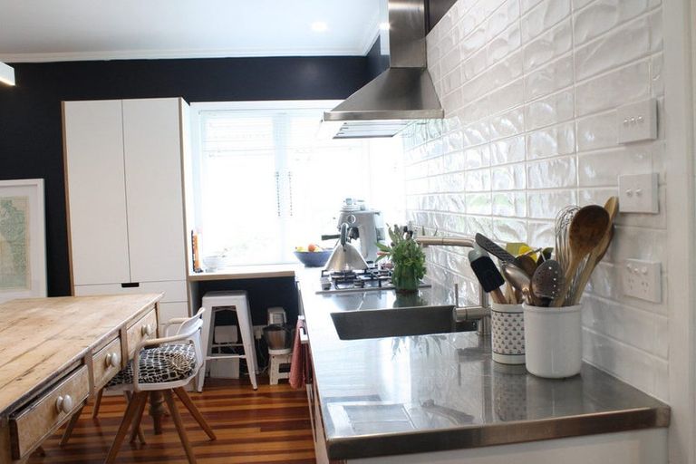 Photo of property in 21 Creagh Street, Tapu, Thames, 3575