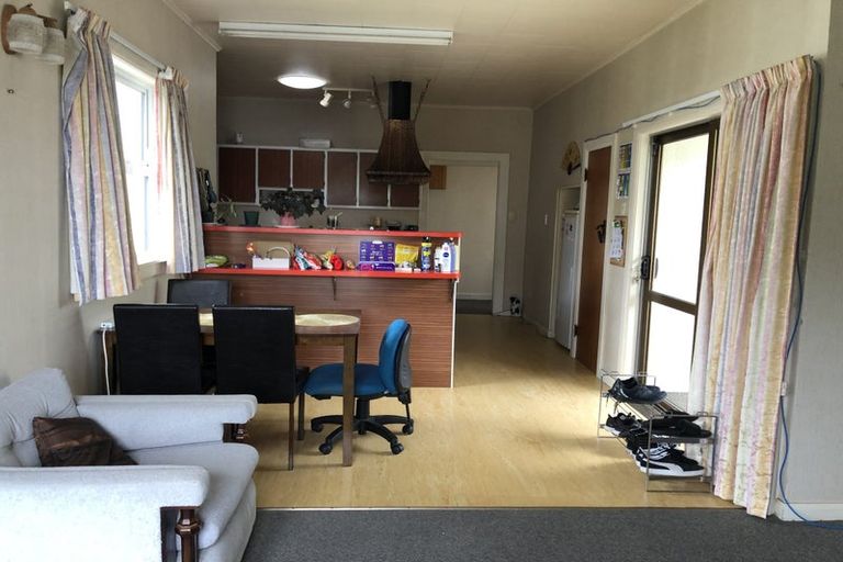 Photo of property in 9 Karamu Avenue, Takaro, Palmerston North, 4410