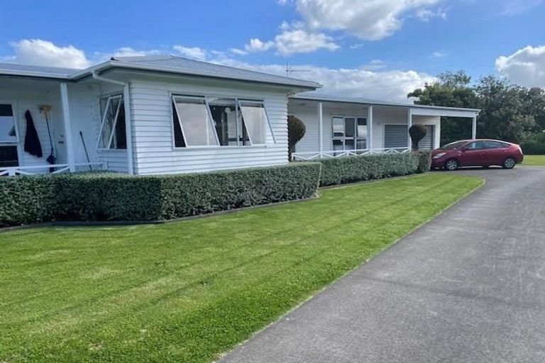 Photo of property in 16 Monument Road, Clevedon, Papakura, 2582