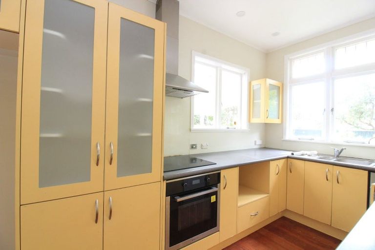 Photo of property in 34 Birdwood Road, Waterloo, Lower Hutt, 5011