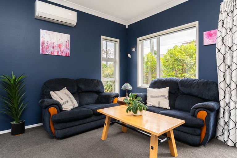 Photo of property in 114a Helston Road, Paparangi, Wellington, 6037