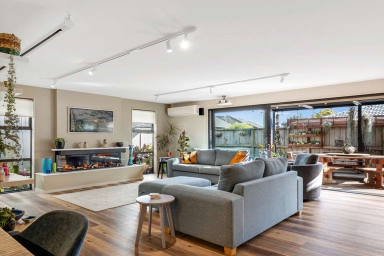 Photo of property in 15 Centaine Way, Papamoa Beach, Papamoa, 3118