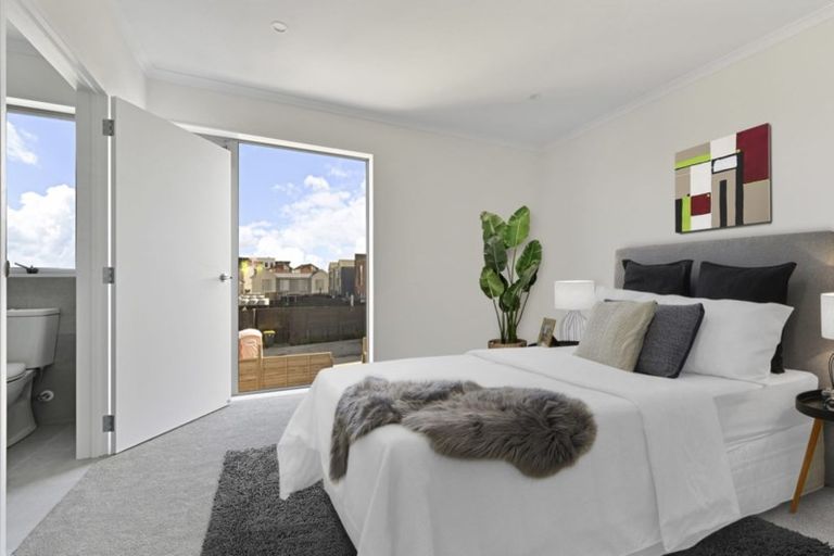 Photo of property in 34 Wallace Road, Hobsonville, Auckland, 0616