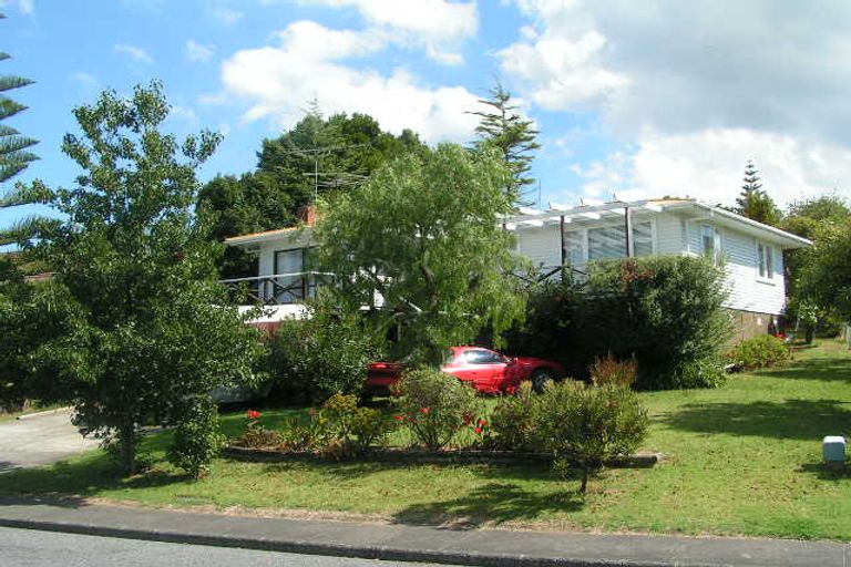 Photo of property in 2 Seine Road, Forrest Hill, Auckland, 0620